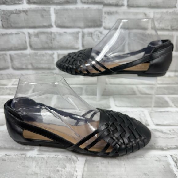 Journee Collection Ekko Women's 9 Black Leather Woven Slip On Comfort Sandals - Picture 1 of 9